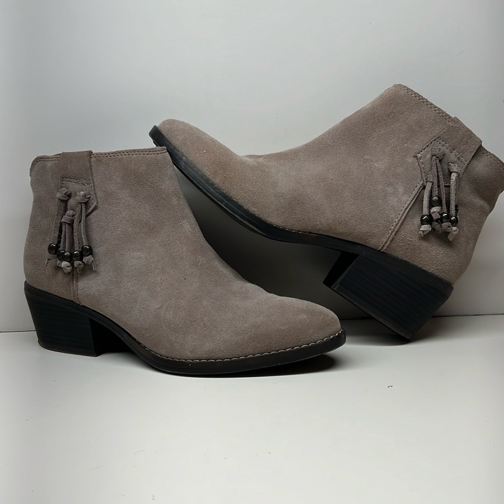 White Mountain “Havana” Woman’s Suede Pointed Toe Bootie